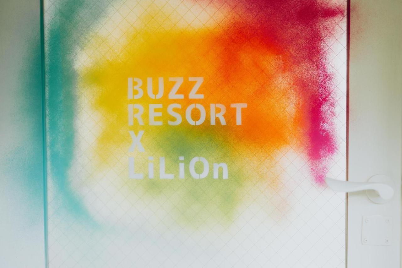 Buzz Resort Onna Exteriör bild